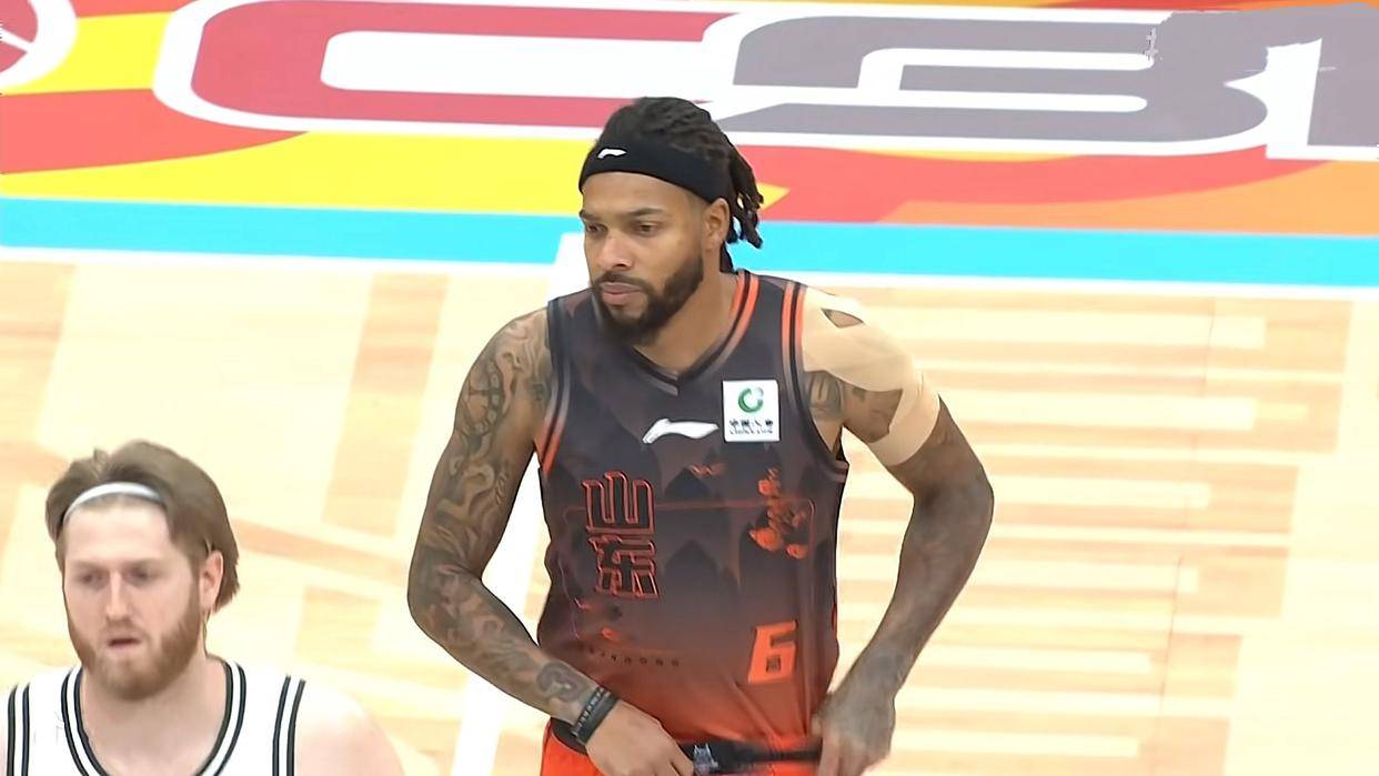 开云中国-刚刚！门兴格拉德巴赫刷新队史纪录山东男篮赛后临场应变，罗马国际比赛日官宣签约