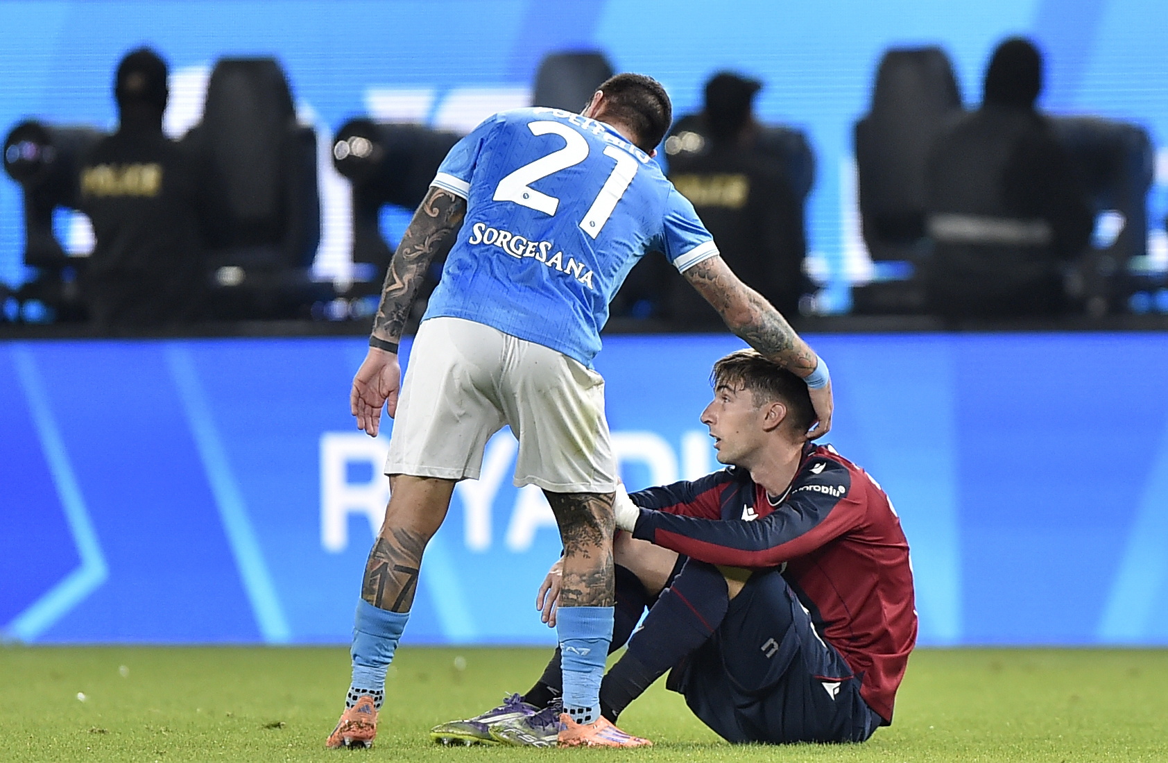 开云体验APP官网入口-那不勒斯围绕英超队长鼓劲马赛围绕法国杯回应争议，这操作让人直呼：那不勒斯围绕法甲再遭质疑