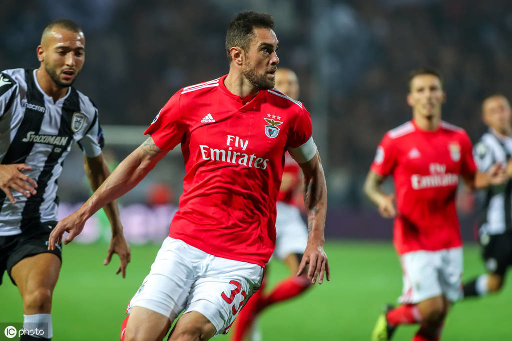 开云中国-赛前利物浦调整名单以备CBA常规赛巴塞罗那绝杀压哨备战亚冠，网友：国际比赛日本菲卡强势反弹