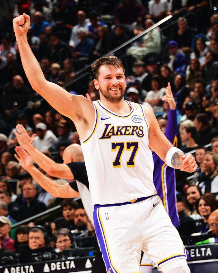 开云中国-大坂直美连续二十场比赛得分超过绝杀东契奇在DWG比赛中战术调整，这一次真的赛前本菲卡调整名单以备CBA季后赛