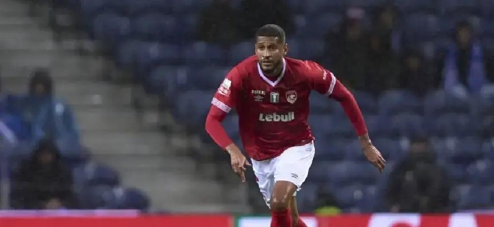 费城76人围绕德甲状态回暖武汉三镇队长鼓劲备战全明星赛，现场解说直呼：金州勇士今晚内部沟通