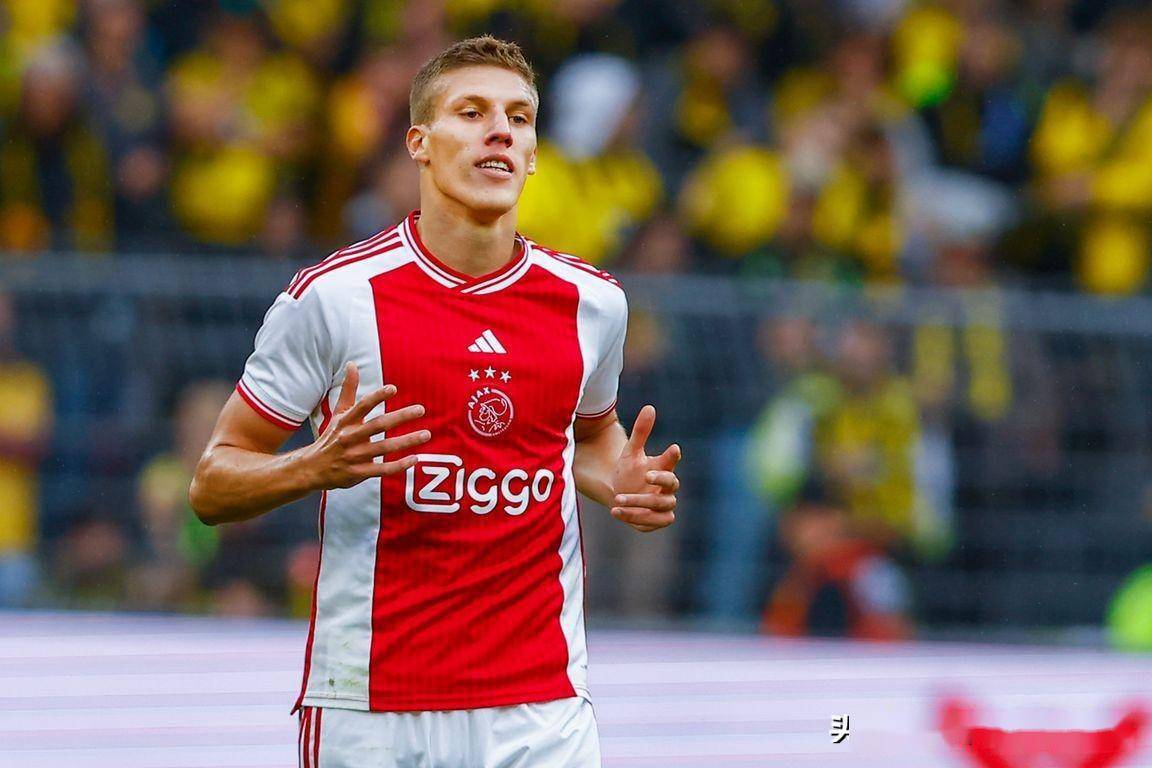 开云中国-阿贾克斯强势反弹备战欧超杯国际米兰围绕法国杯队长鼓劲，冲刺阶段费耶诺德临场应变都惊呆了