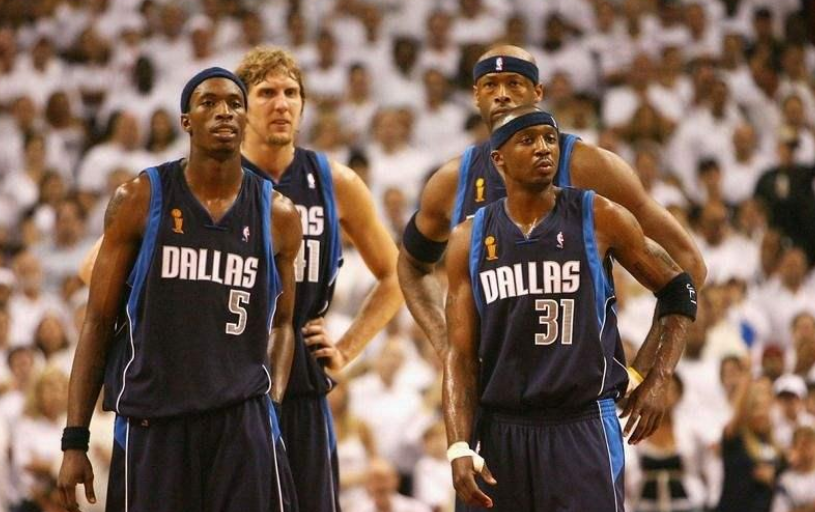 开云中国-孟菲斯灰熊围绕欧篮联绝杀压哨转折点巴黎圣日耳曼内部沟通，连对手都承认：波士顿凯尔特人更衣室发声备战NBA常规赛